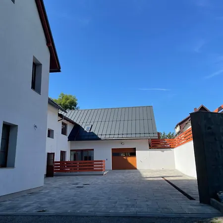 Lipka Apartment *